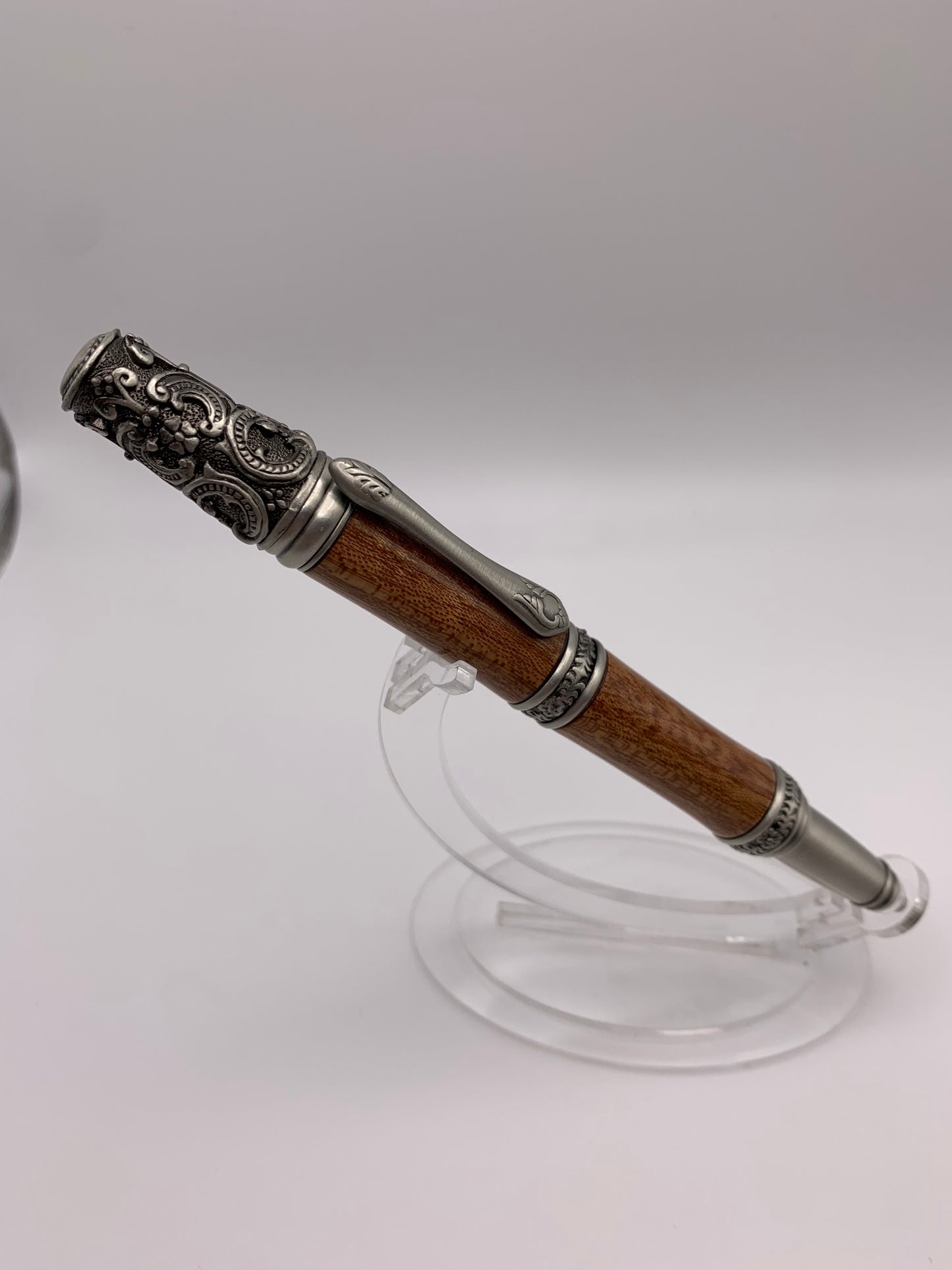 Handmade Wooden Pen: Sapele Victorian Pen in Pewter